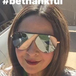 Meet your Posher, Monica